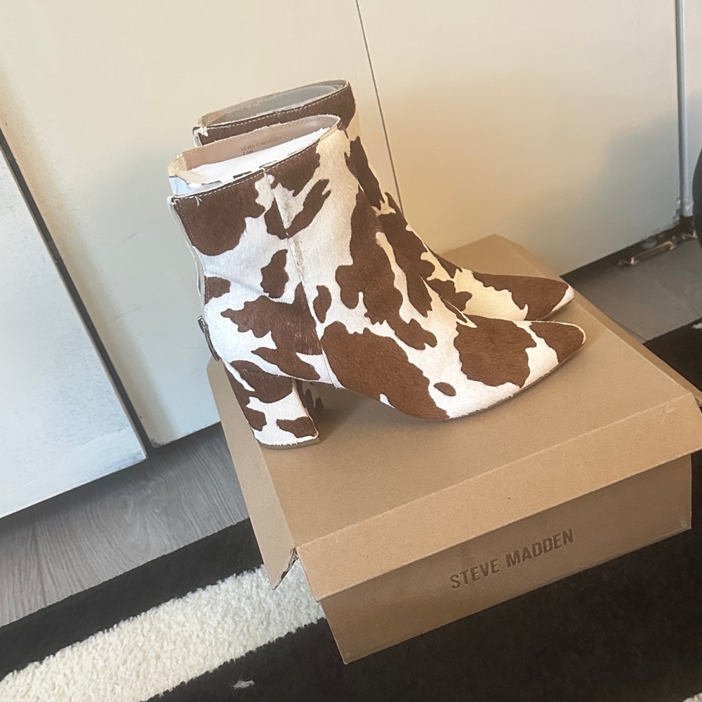Steve Madden Brown and White Cow-Print Block Heel Ankle Boots